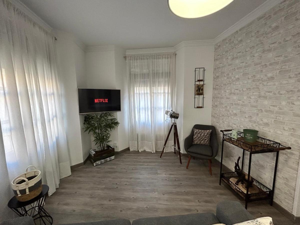 Elegante Apartamento Centro Historico De Malaga Luaran gambar