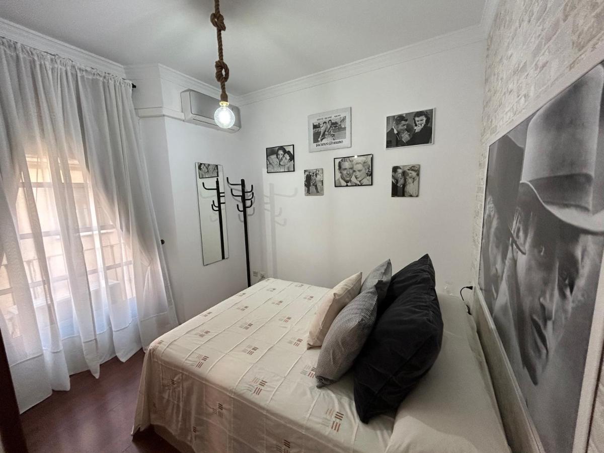 Elegante Apartamento Centro Historico De Malaga Luaran gambar